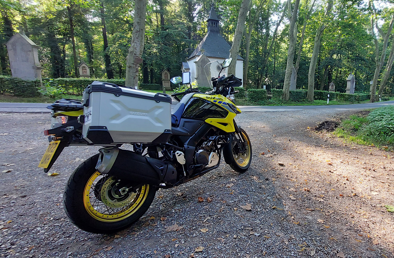 Suzuki 1050XT Tour Edition