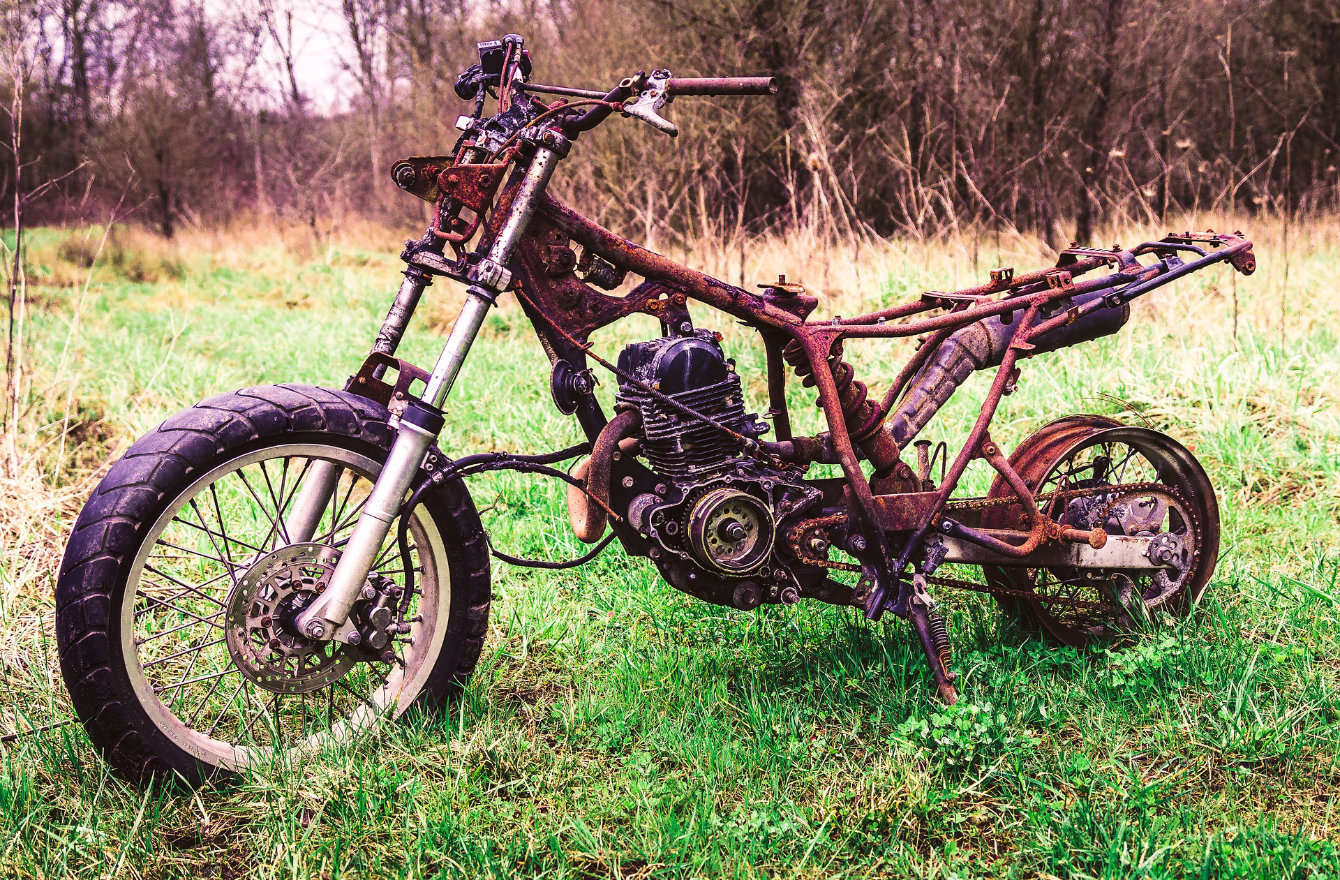 Barn Find motorcycle covered in rust