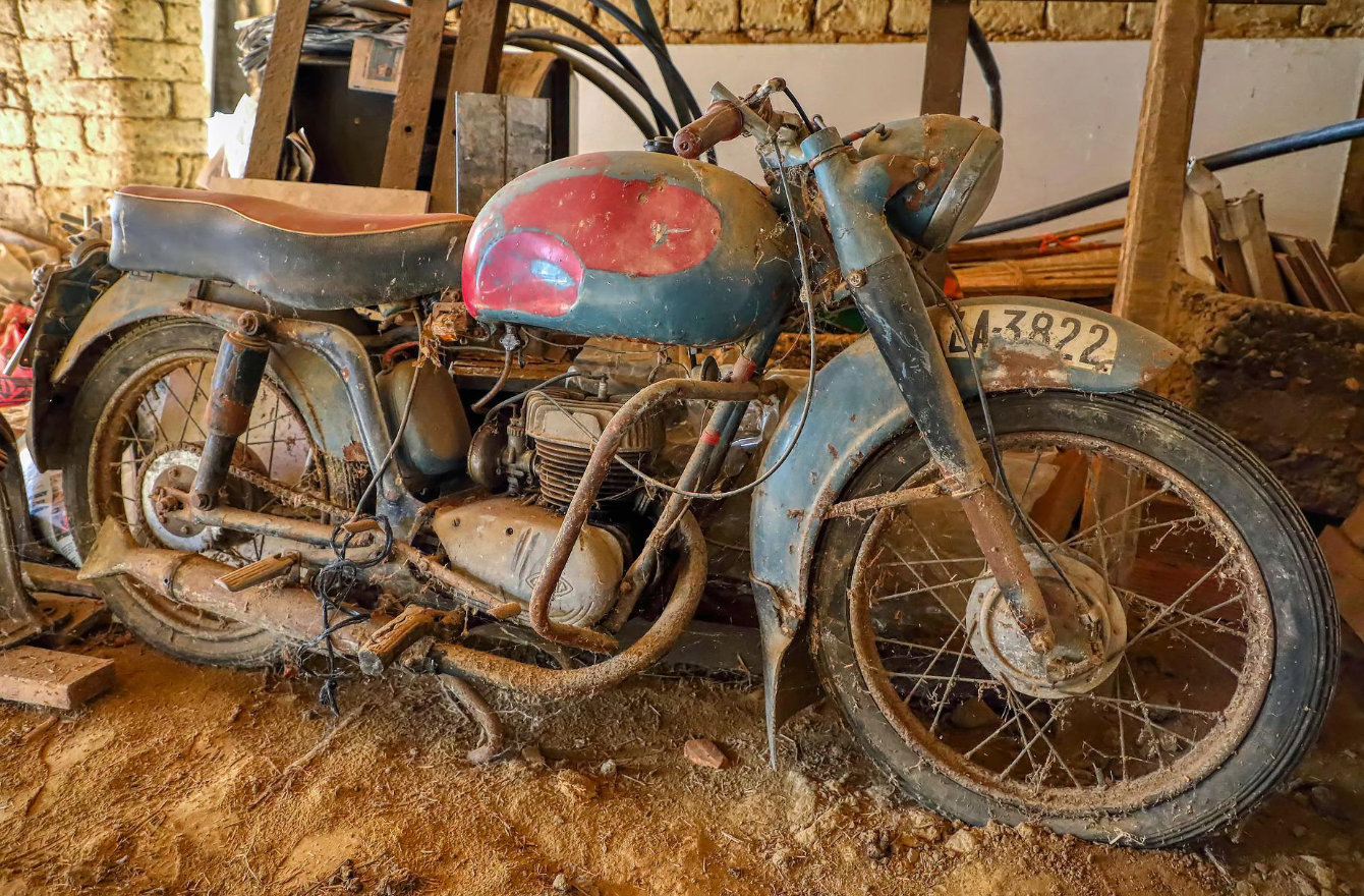 Selling a motorcycle - old wreck