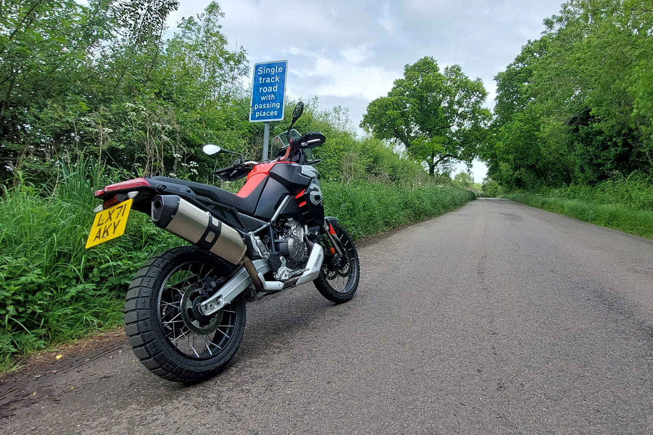 Aprilia Tuareg 660