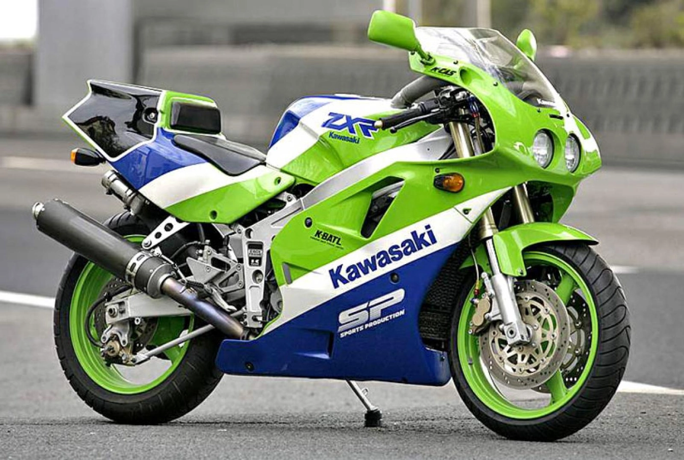 Diary of a Winter Rider: Part 4 - The Bleak Mid Winter. Kawasaki ZXR400