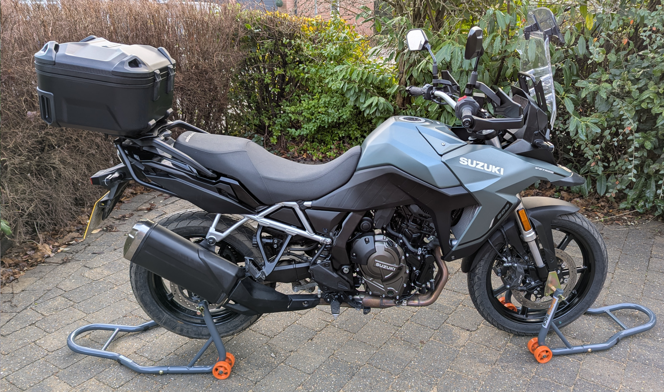 MPW Paddock Stands on Suzuki B-Strom 800RE