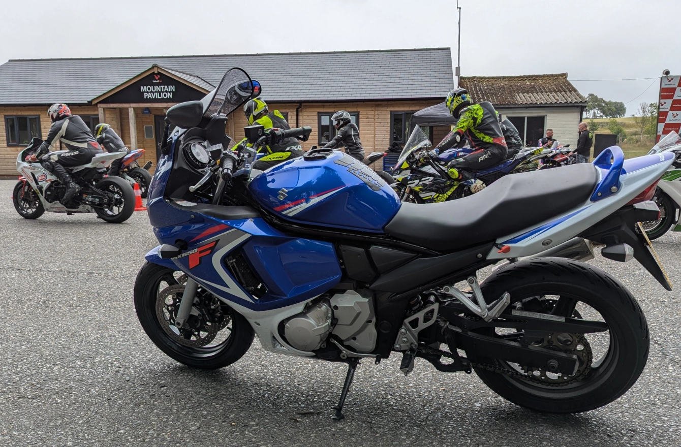 No Limits Track Day - Motul NGEN Oil, Suspension Setting